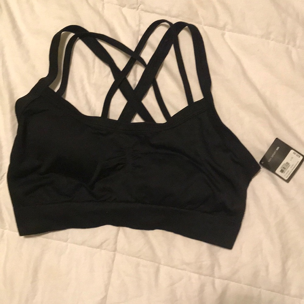 Victoria’s Secret Strappy Crossback Sport Bra